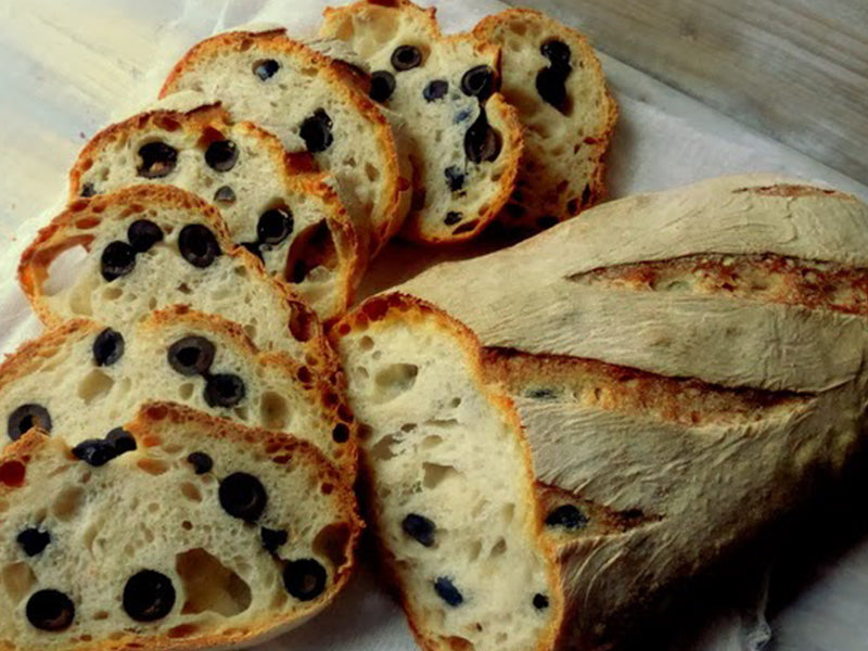 Pane Farcito nel Forno a Legna Vari Gusti