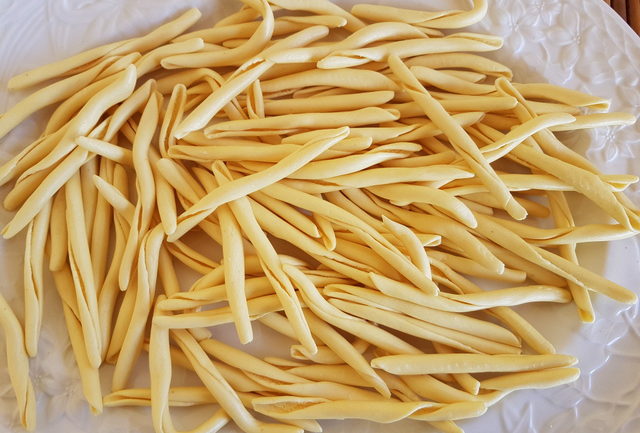 fileja-pasta-from-calabria-640x433