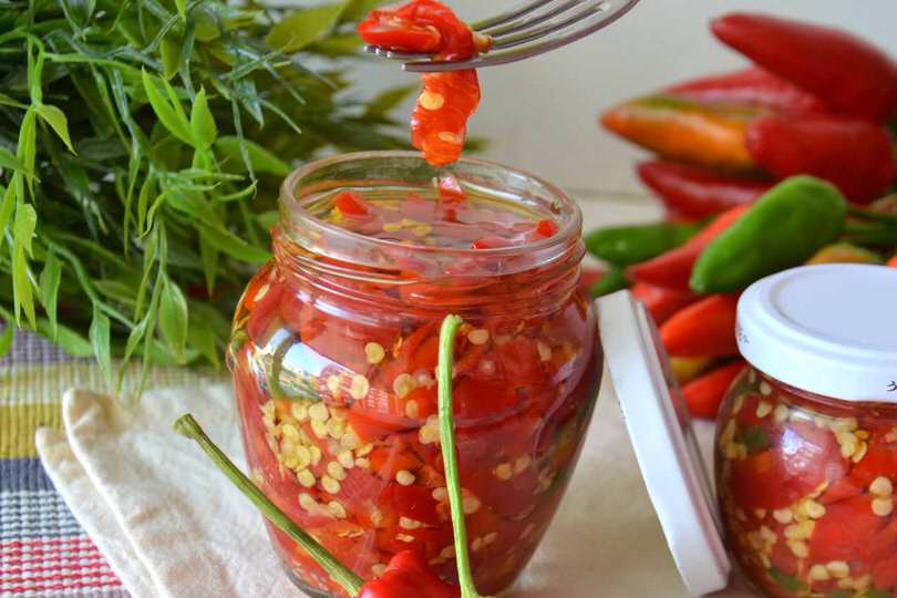 Peperoncino Tritato o macinato in olio EVO