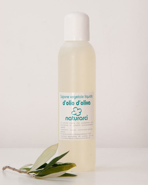 sapone-liquido-oliva-250-600x752