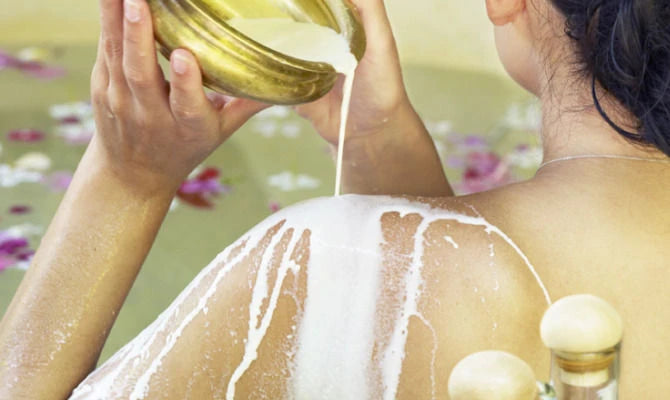 Crema Viso Idratante Con Latte D'Asina